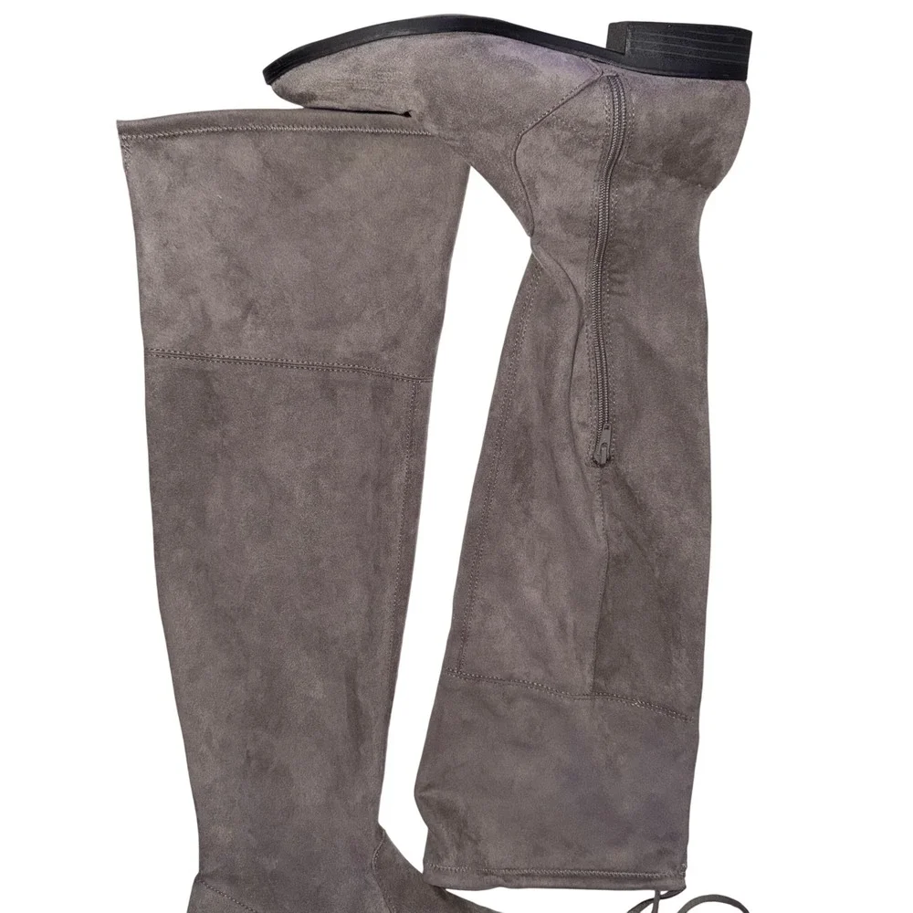 Womens 9.5 Tall Grey Faux Suede Boots Over the knee Flat Tie Back Missing string